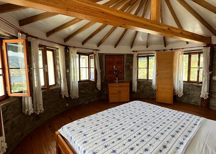 Light House Kule , Degirmen Deniz Manzarali Tas מרמריס
