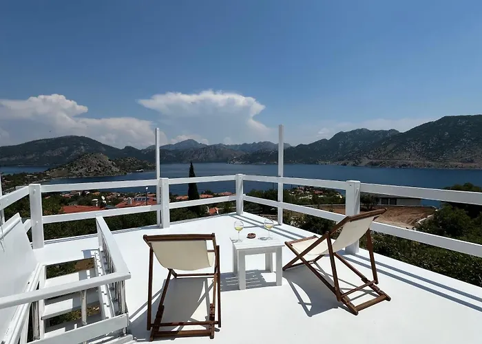 Light House Kule , Degirmen Deniz Manzarali Tas Villa Marmaris